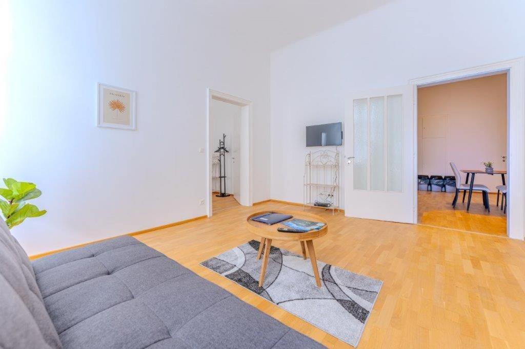 Deluxe Apartments Near The Center Krems an der Donau Eksteriør bilde